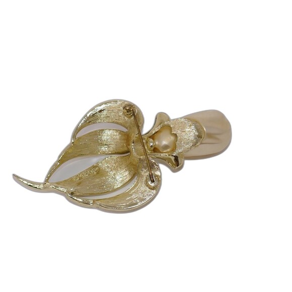 Sarah Coventry Goldtone Fantasy Flower Floral Faux Pearl Brooch Pin - Picture 3 of 5